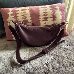 HOBO Knox sling bag